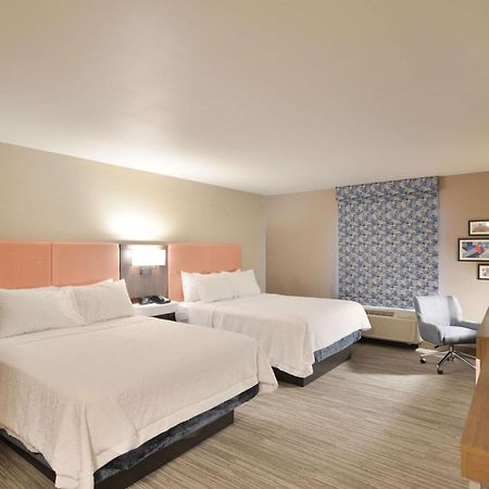 Hampton Inn & Suites Menomonie-Uw Stout Exterior foto